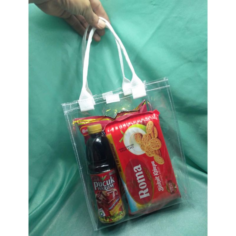 

Tas Mika Hampers Transparan Tebal Ukuran 20x10x25 Tali Totebag / Goodie bag / Souvenir / Parsel / Lebaran / Natal / Ulang Tahun / Pernikahan / Bingkisan / Gift / Hadiah