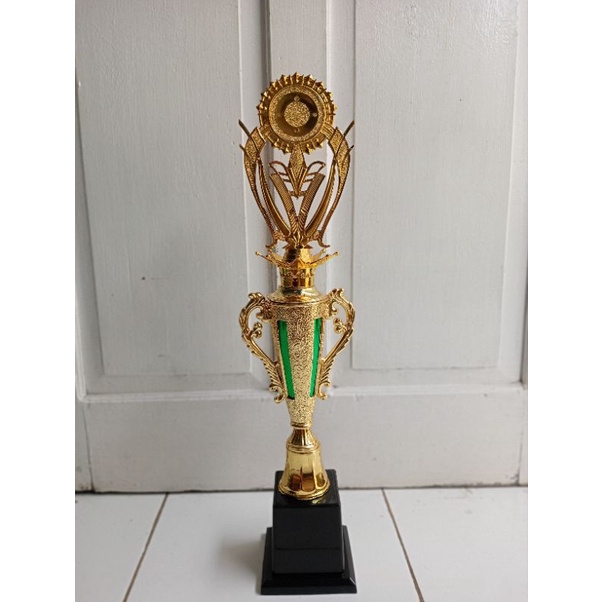 Piala 101+ Mahkota Tinggi 52cm