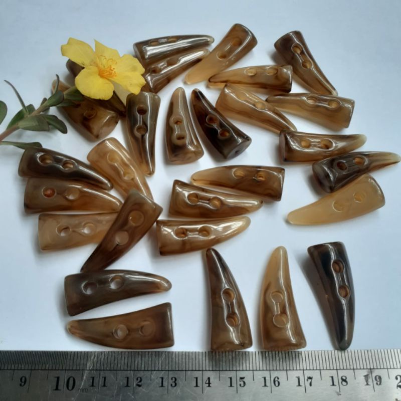 Original Stopper Kancing Kimtan Tanduk Variasi Tali 2 Lubang Wooden Button Toggle 2 Hole &amp; Cord Lock Akrilik Kayu Stok Garmen