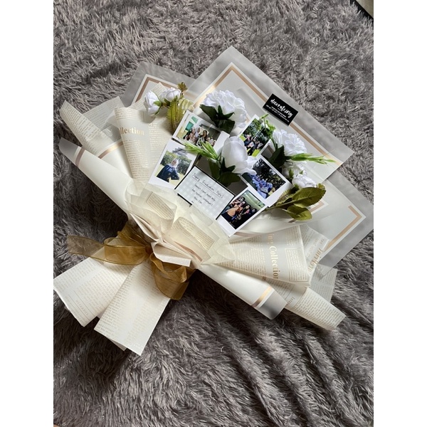 BUKET BUNGA PLUS FOTO HADIAH WISUDA SIDANG UKURAN BESAR