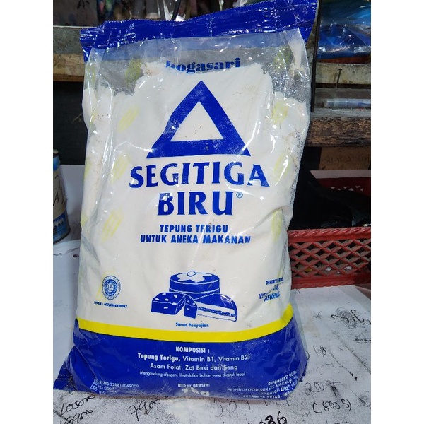 

Tepung Terigu Segitiga Biru 1kg