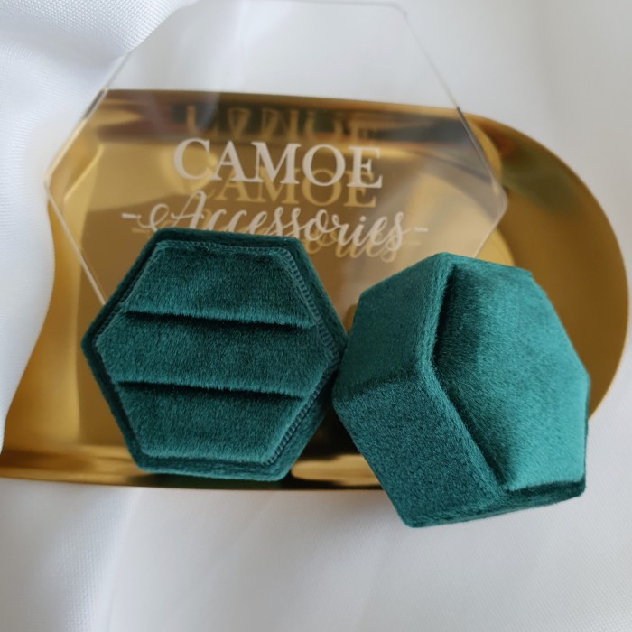 Mahar Camoe - Engagement Ring Box / Couple Velvet Ringbox / Wedding Ringbox