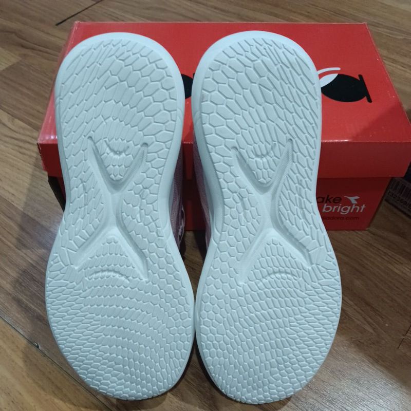 sepatu Diadora Evo (F)