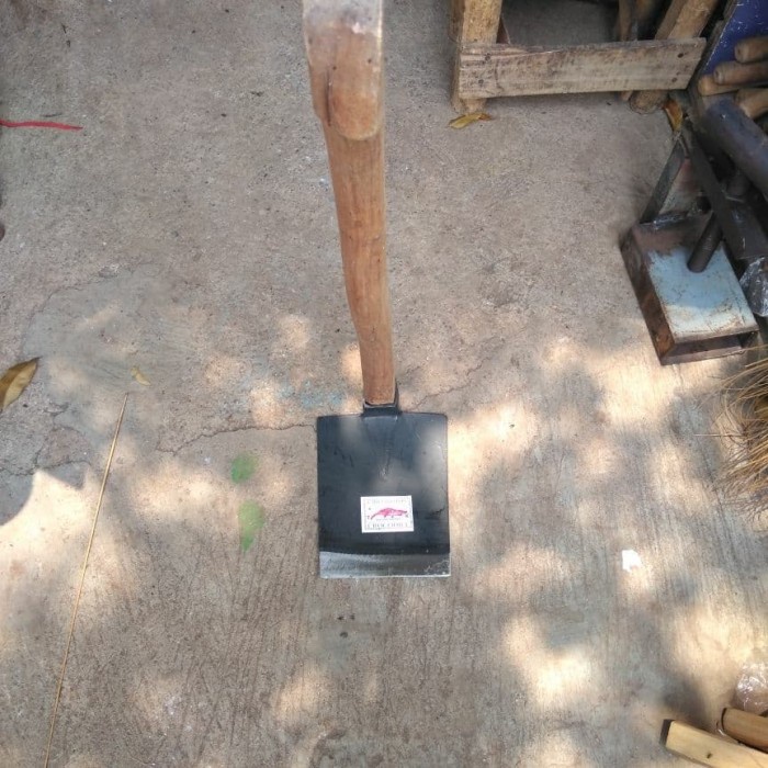 Cangkul Cangkul Lokal +Gagang Kayu Jati