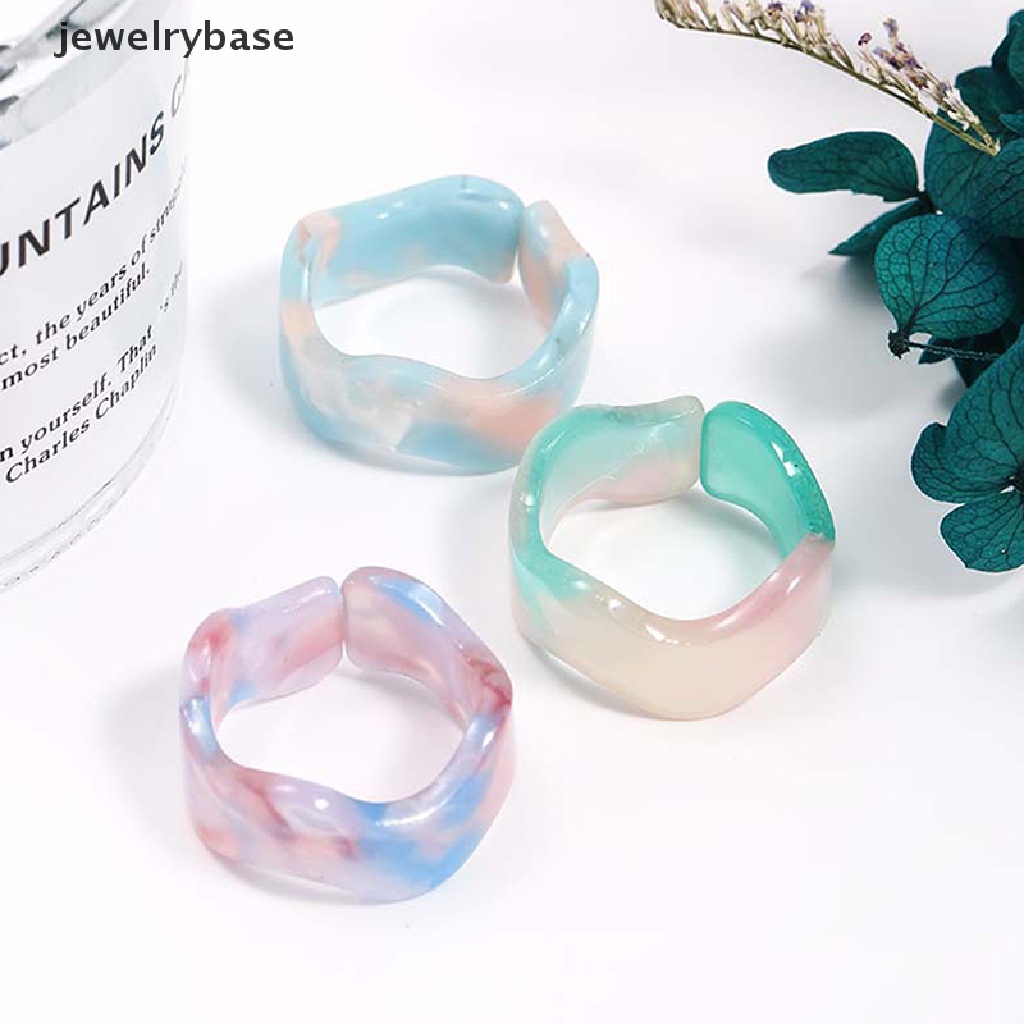 Set Cincin Bentuk Bulat Persegi Geometris Bahan Resin Akrilik Aksen Kristal Berlian Imitasi Untuk Wanita