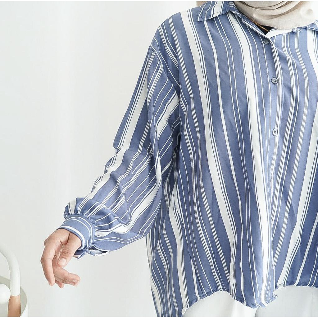 BEFAST - ZFS OOTD Kemeja Oversize CINTA / NADINE SHAKILA OVERSIZE / Hem Stripe Keluaran Terbaru / Pakaian Casual Kerja Wanita / Kemeja Oversize Lengan Panjang / Fashion Kekinian Remaja ABG / Hem Motif Garis-Garis Trendy / Termurah