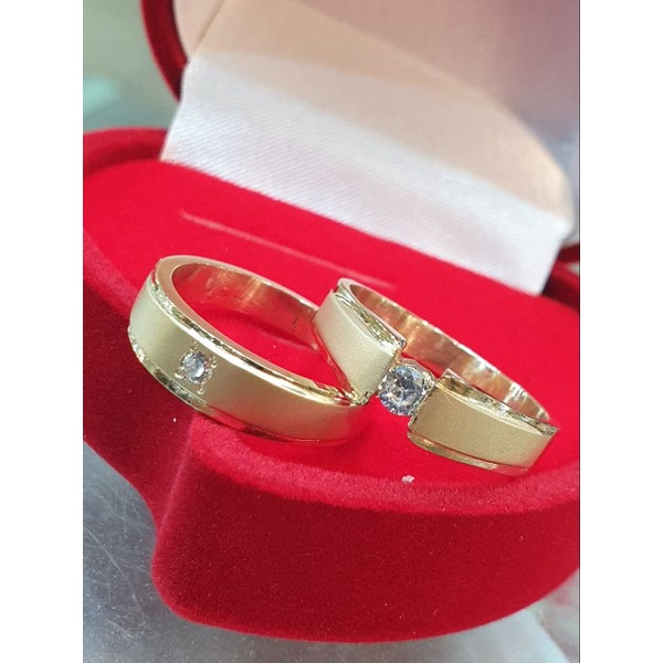 Cincin pasangan dari uang koin Ringgit Malaysia