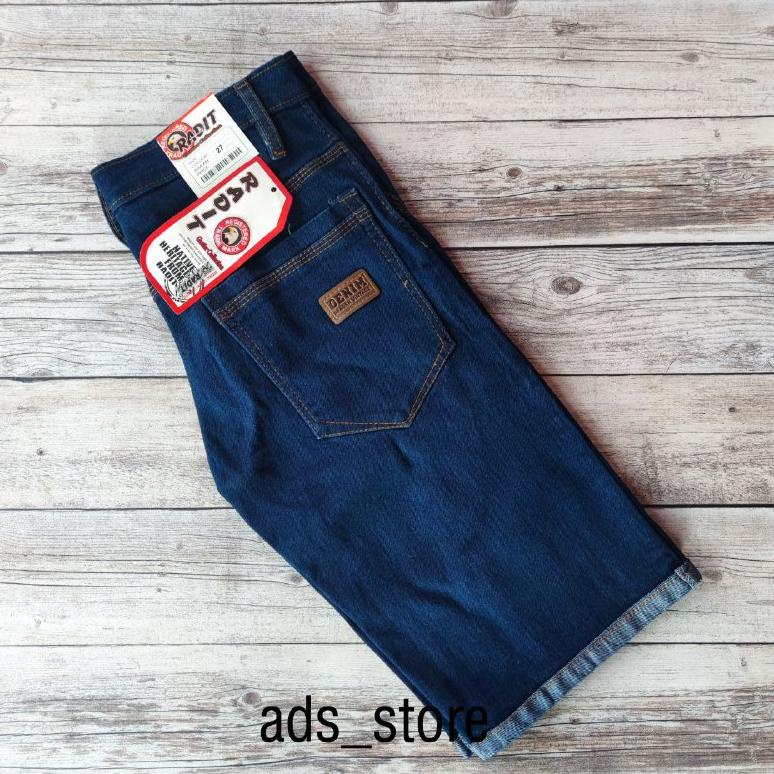 PRODUK- CELANA JEANS PENDEK PRIA SLIMFIT LIPAT BAWAH GARMEN NO 27-32 .