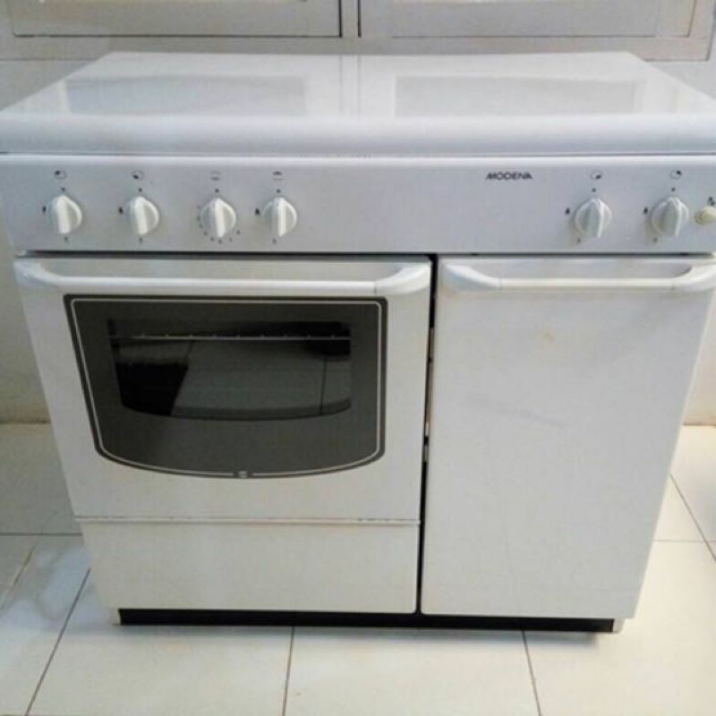 kompor+oven 4 tungku merek modena