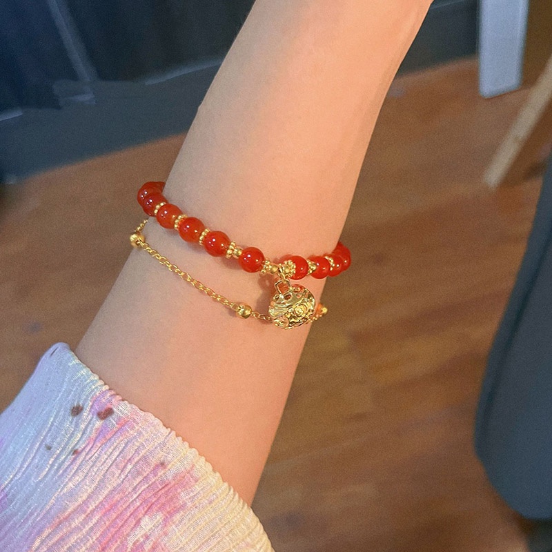 Gelang Double Layer Aksen Manik-Manik Warna Merah Untuk Tahun Baru