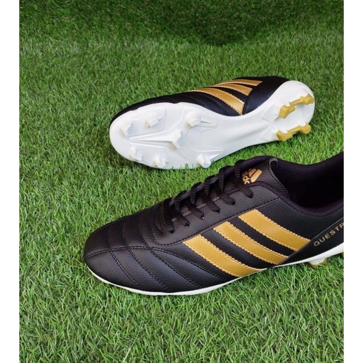 SEPATU BOLA ADIDAS JUMBO 44-46