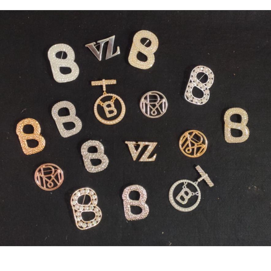 ㅝ [BAYAR COD] VIRAL KOLEKSI BROS DADA BUTTONSCARVES x RIA MIRANDA x Heavenlights x Vivi Zubedi Brooc