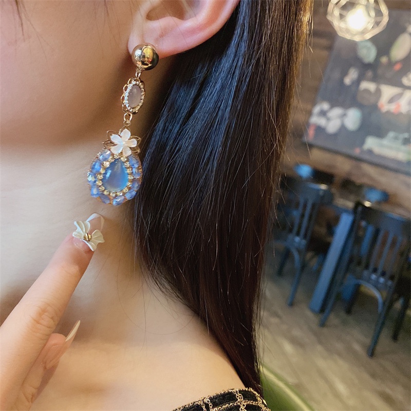 Anting Bentuk Bunga Gaya Vintage