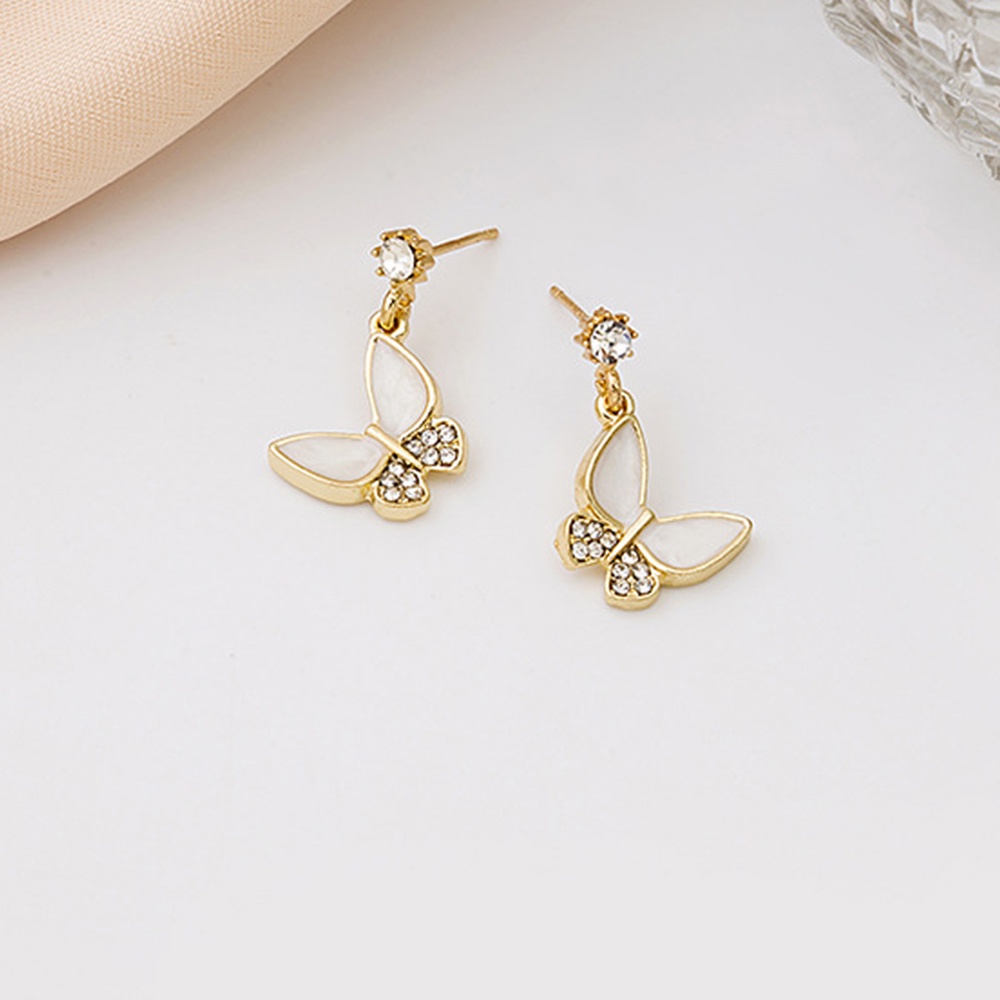Anting Stud Bentuk Kupu-Kupu Bahan Resin Warna Emas Untuk Wanita
