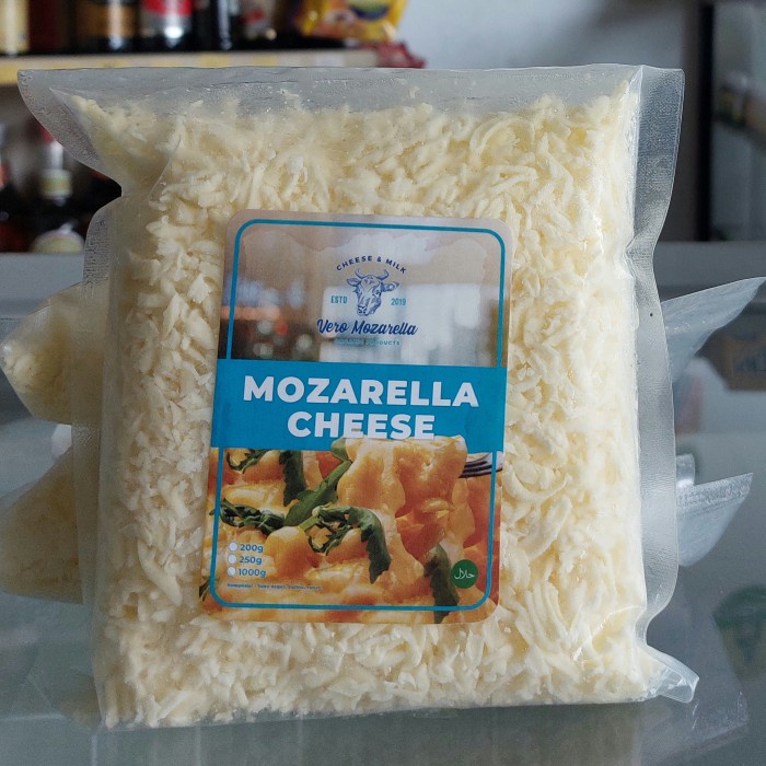 

T0P VERO MOZARELLA CHEESE SHREDDED KEJU MOZARELLA PARUT MOZARELA 200GR NICE