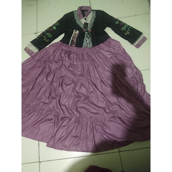 dress belanda