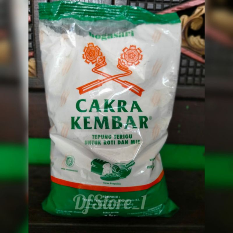 

tepung cakra kembar 1kg