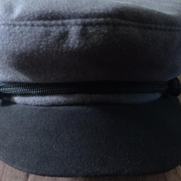 Topi Fiddler/ Fiddler Cap/ Topi Captain/ Topi Sailor/ Greek Fisherman - abu hitam, S