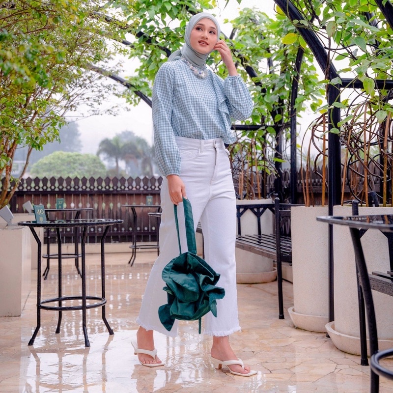 TRIXIE SAGE GINGHAM TOP BY HIJABCHIC