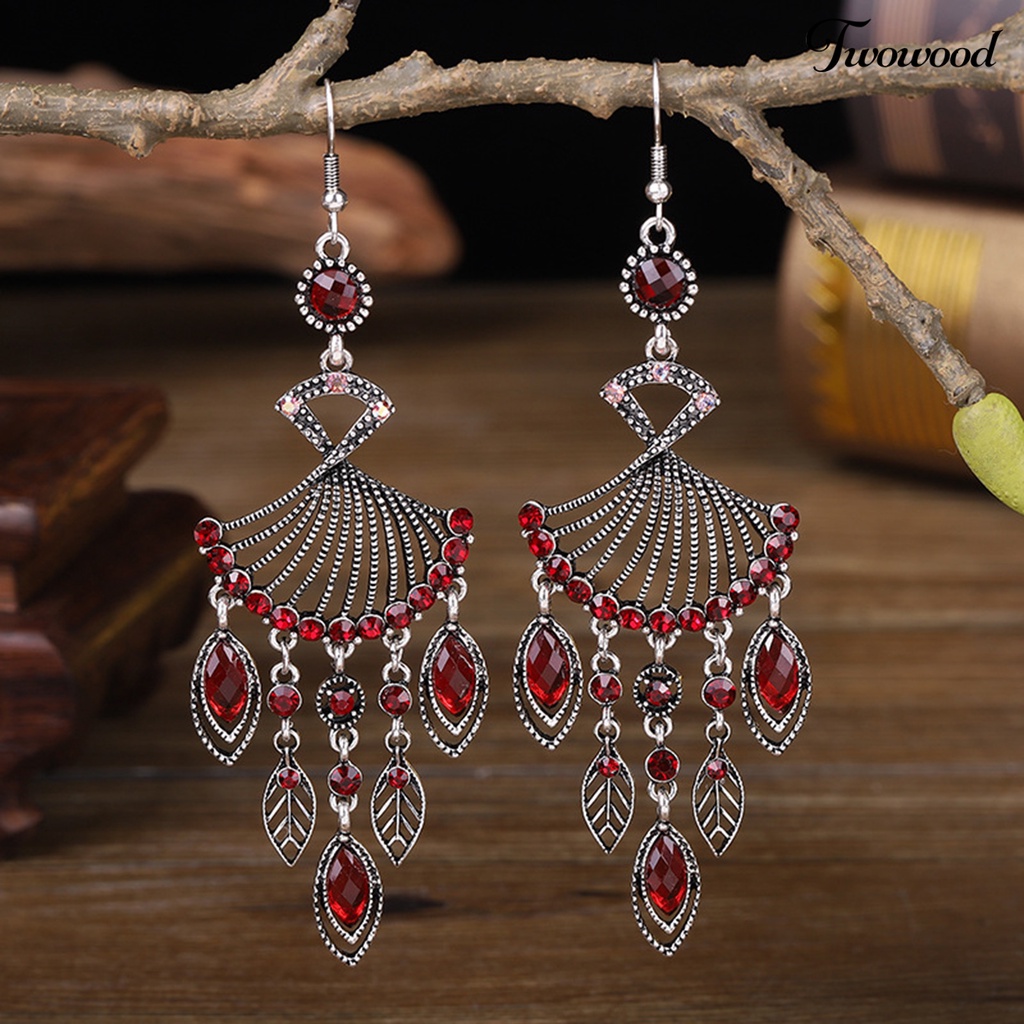 1 Pasang Anting Juntai Panjang Bentuk Kipas Hollow Aksen Kristal Tiruan Gaya Bohemian Retro Etnik Untuk Wanita