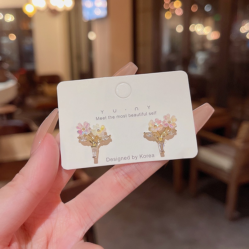 Anting Tusuk Sterling silver 925 Desain Bunga Hias Zircon Mewah Untuk Wanita