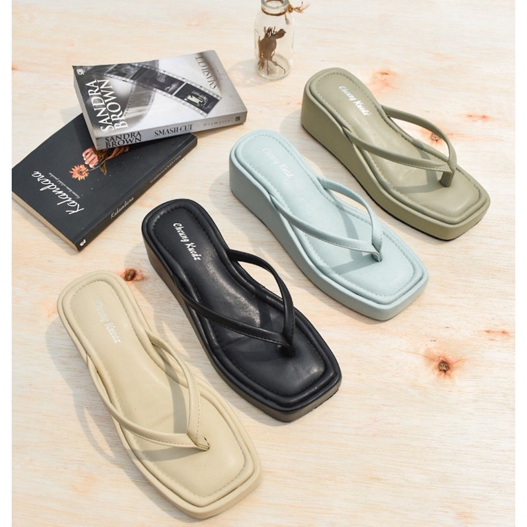 Cheung Kuedz Bella Sendal Spon Jepit Wanita