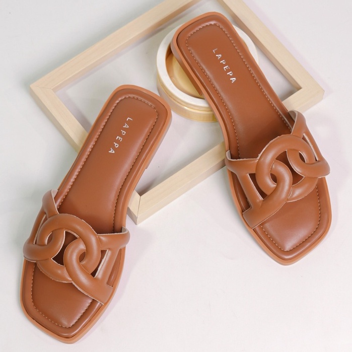 LAPEPA YUK - SORA Sandal Wanita Teplek Korea Casual Size 36 - 40 Sendal Slop Empuk Flat Cewek Kasual Rumahan Warna Tan Brown Cokelat Selop Korean Style Santai Premium 37 38 39 Perempuan Kekinian Terbaru Shoes ORI Original Mall Official Store