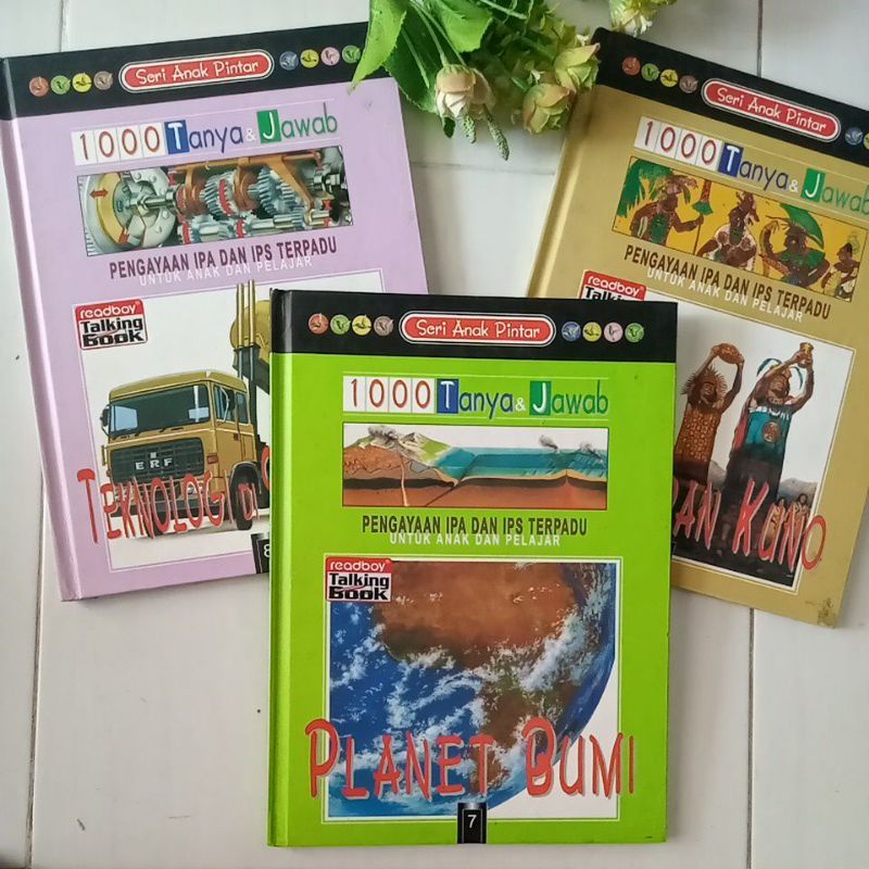 Seri anak pintar buku 1000 tanya jawab tentang ksatria dan kastil