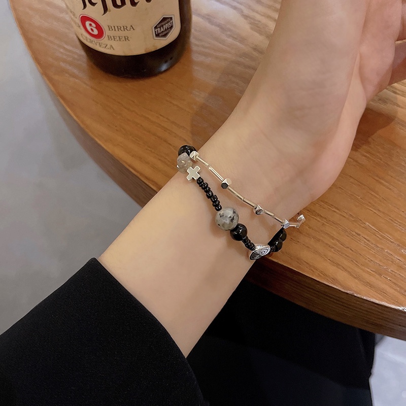 Gelang Tangan Manik-Manik Motif Hati Warna Hijau Muda Untuk Wanita