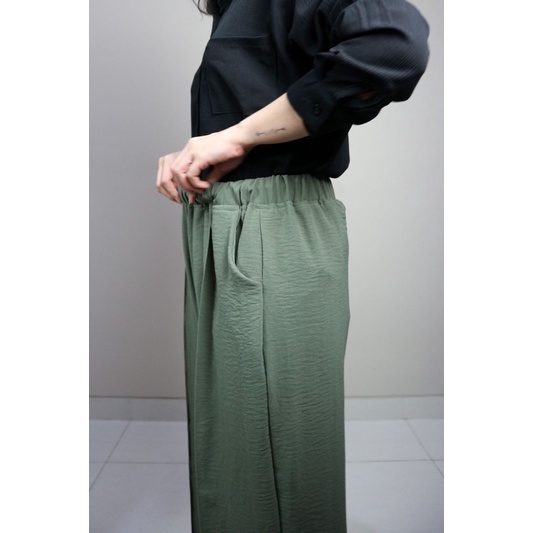 Kulot Bells Highwaist Bahan Crinkle Airflow Wanita Kekinian