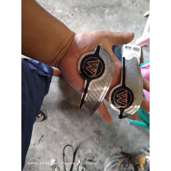 emblem W175 custom stainless