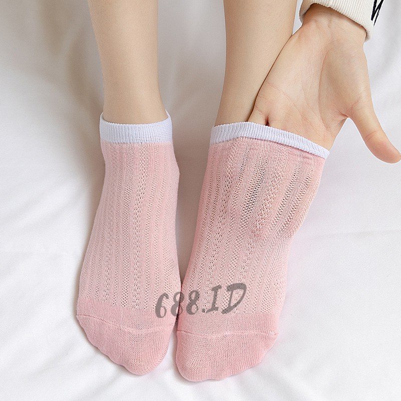 Kaos Kaki Wanita Korea Style Kaus Kaki Pendek Semata Kaki Bahan Katun Short Ankle Sock Fashion Casual Sport Motif Garis KSK 04