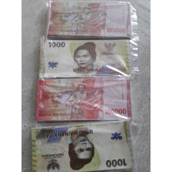 UANG MAINAN 100LEMBAR