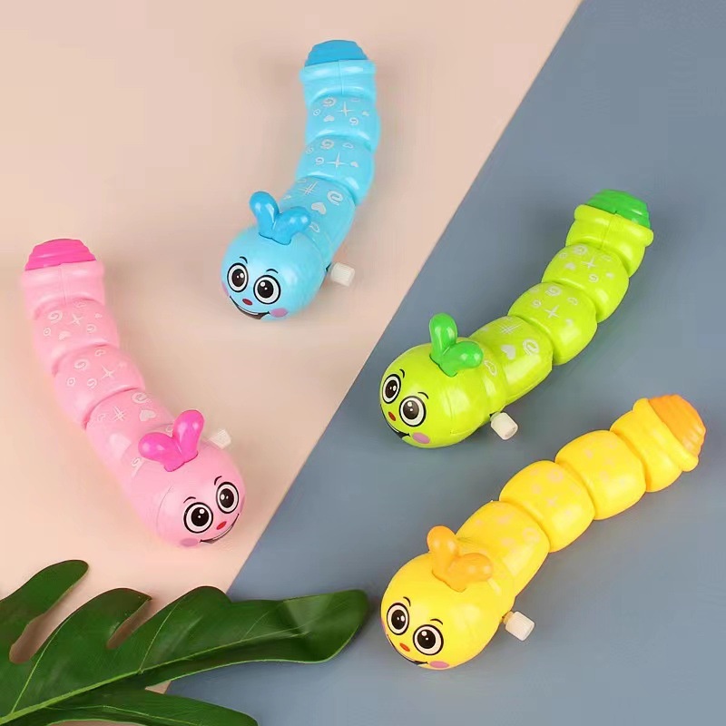 Children Clockwork Spring Toy Green Plastic Cartoon Creeping Insect