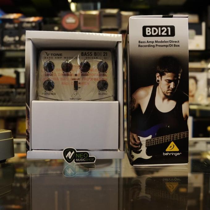 Behringer Bdi21 Bass Preamp Stompbox With Di Recording Out