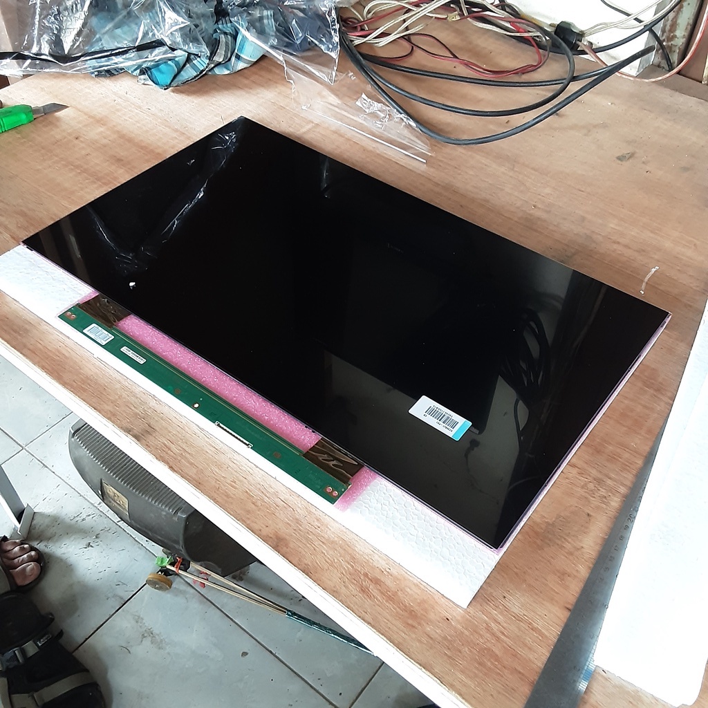 Panel LED Tv 24 inci Panel Innolux 236BJ1-P01