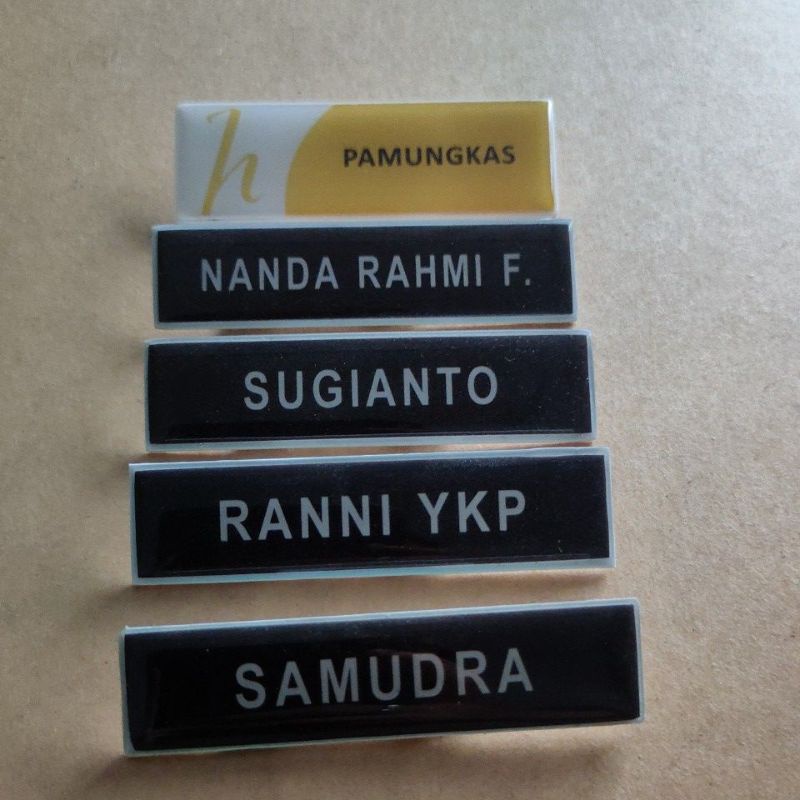 

Nama dada / Name tag