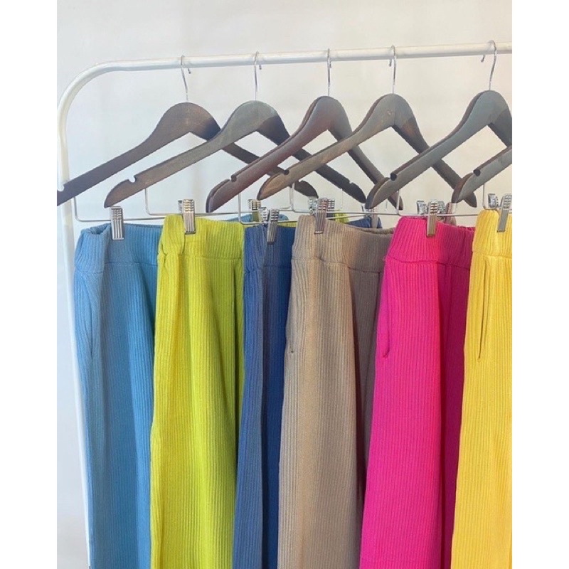 Keisha Pants / Celana Rajut Buttons