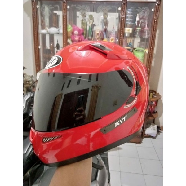 helm KYT K2R red solid size M
