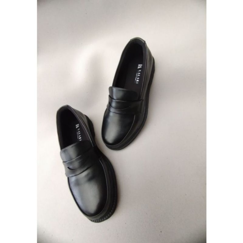 sepatu loafers pria outsole black LUISMEN BLACK