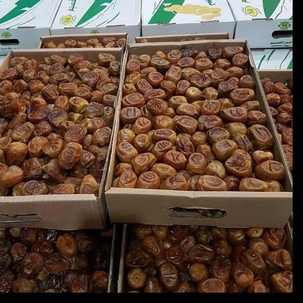 

ギ Grosir Kurma Sukari Qassim Alqassim 3kg Kurma Raja Sukkary う