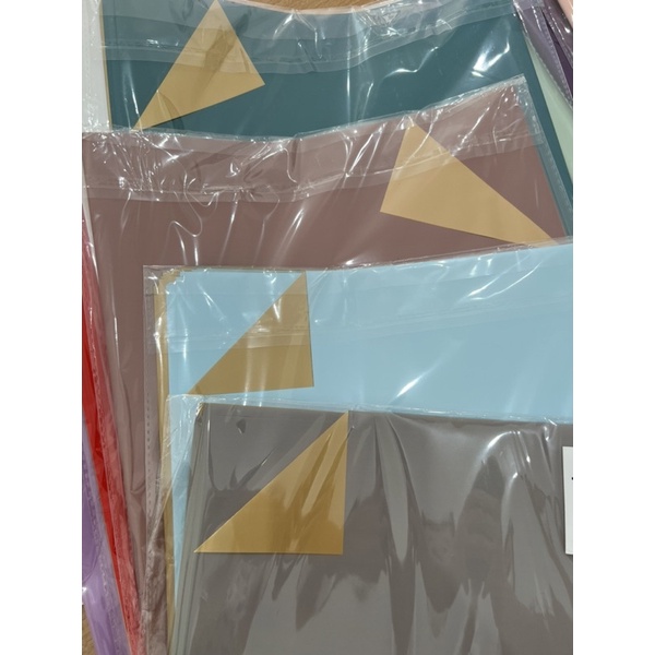 

Cellophane Kertas Wrap Bunga Buket Bi Color Gold