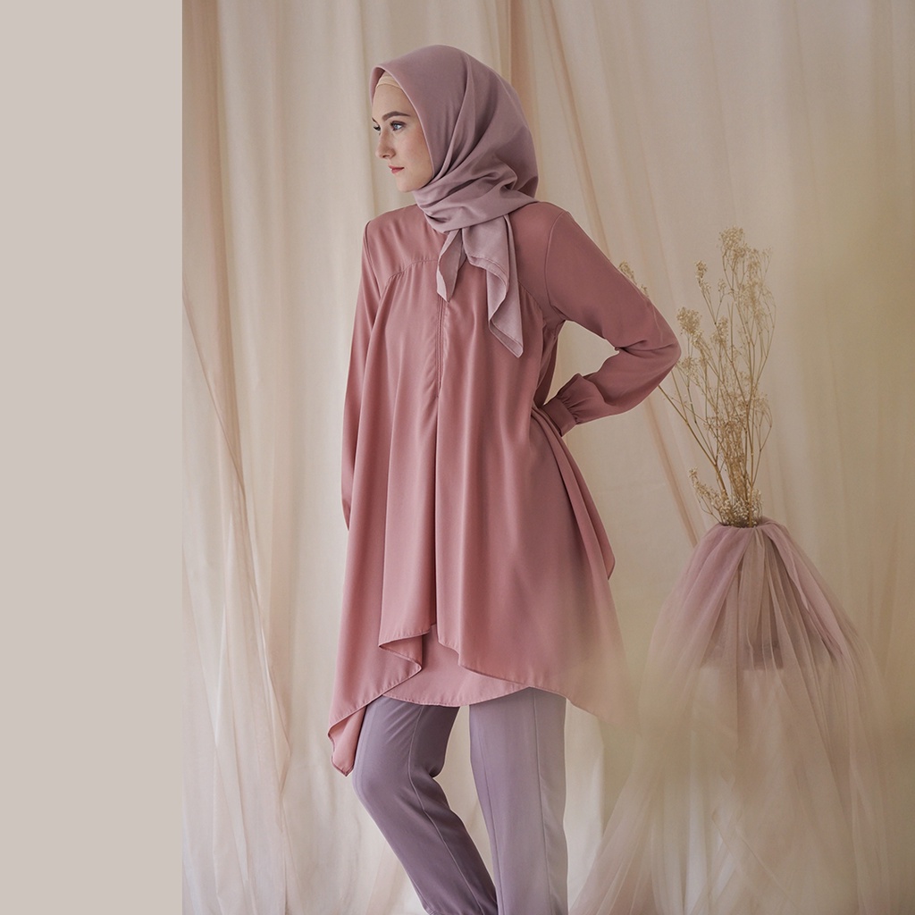 Nayaka by Aska Label - Tunik panjang dua lapis busui friendly warna putih, dusty pink