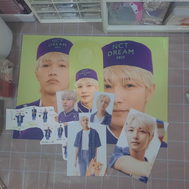 Sharing Season Greeting 2022 NCT Dream SG22 Renjun Set Desk Calendar Photopack Jeno Set