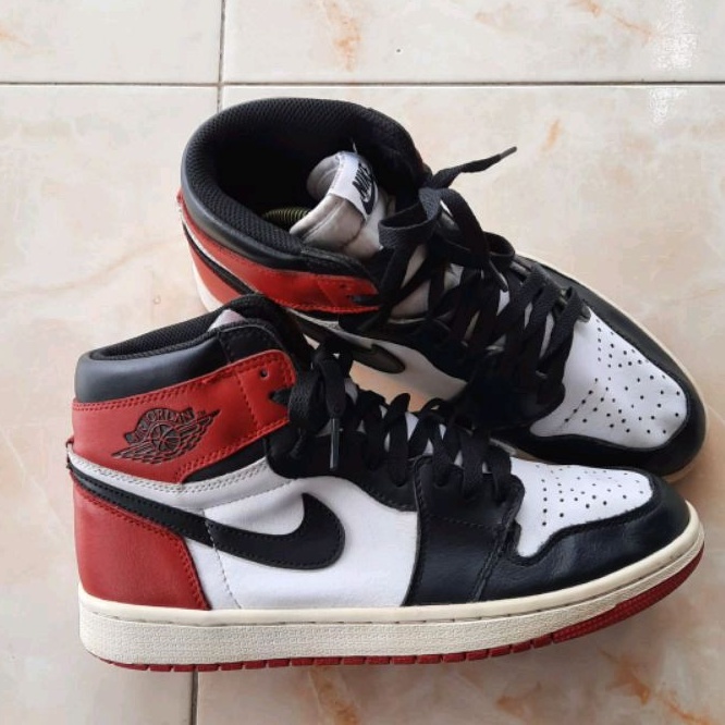 Nike Air Jordan 1 Retro High OG Black Toe Second (555088-125)