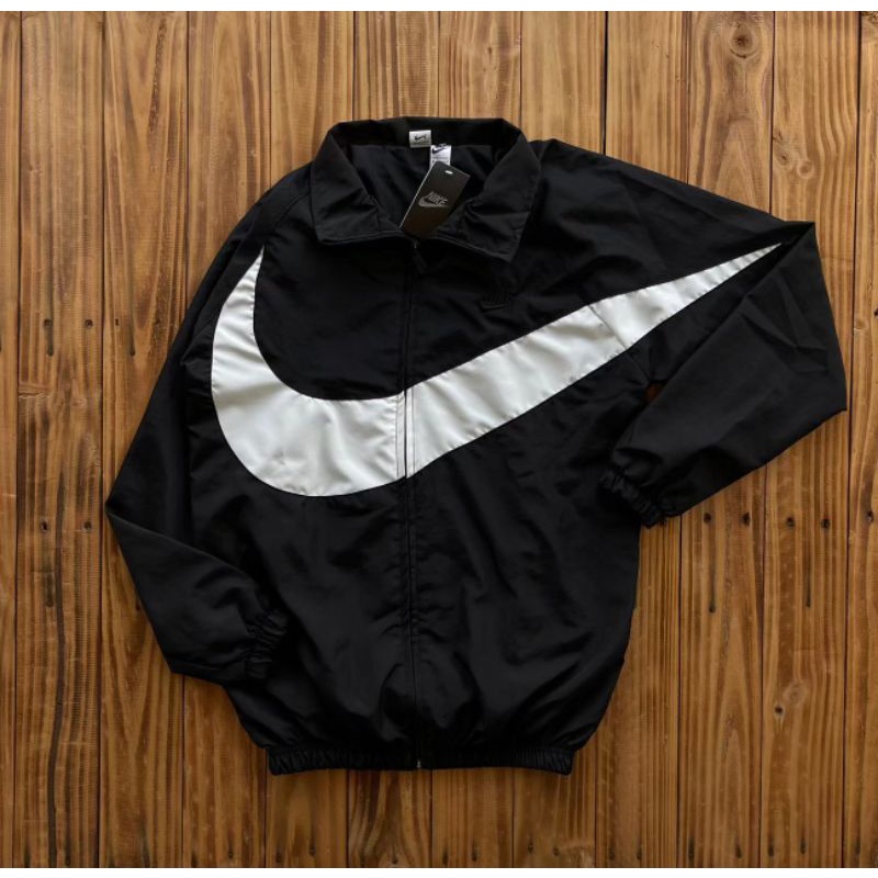 VINTAGE JACKET NIKE BIG SWOOSHFull Album. Green Uniform. Black  SolidMaterial           :    Crinkle