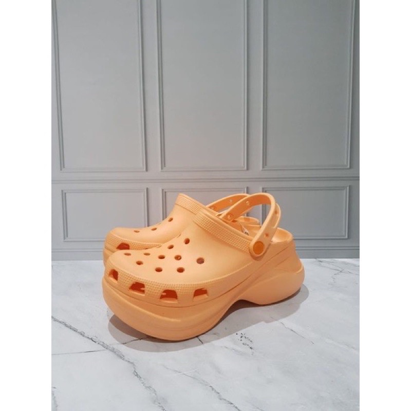 Sendal Wanita Crocs Classic Bae Clog Platform / Sepatu Sandal Wanita Crocs Wedges