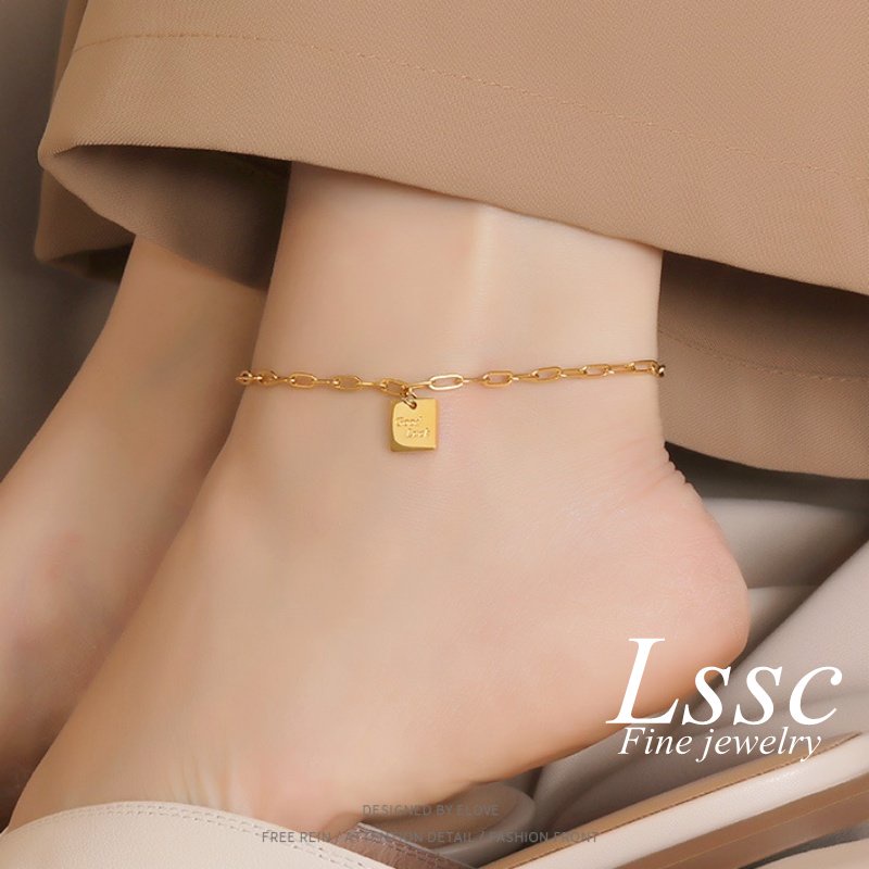 Gelang Kaki Titanium Anti Karat Huruf &quot;Good Luck&quot; Persegi Elegan Korea Emas 18K Perhiasan Wanita