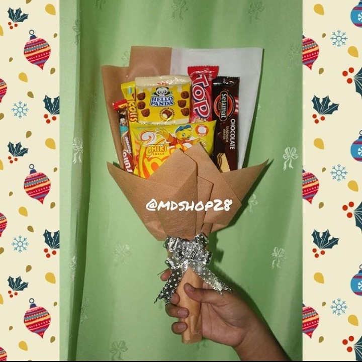 

Bucket Snack Wisuda Cokelat Cream