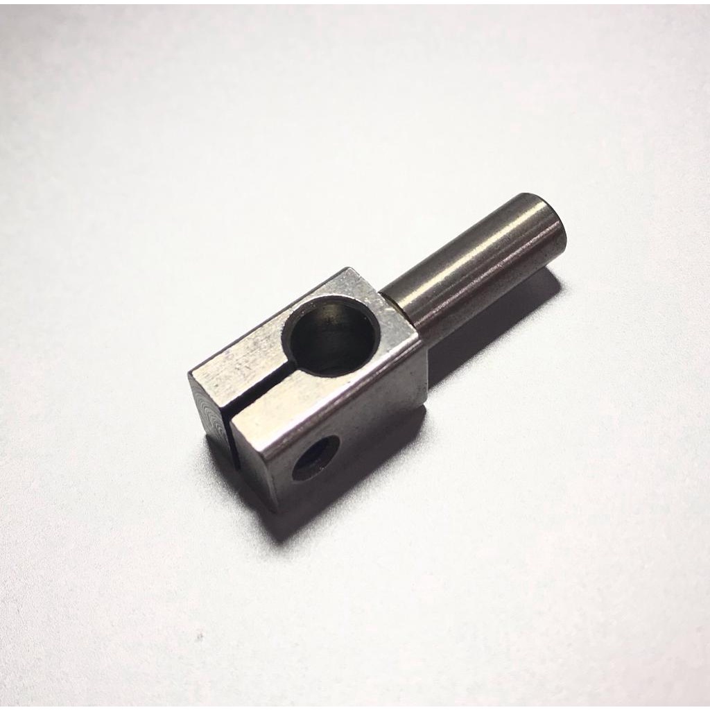 Needle Bar Clamp S03427001 Mesin Jahit Pasang Kancing  Brother 917